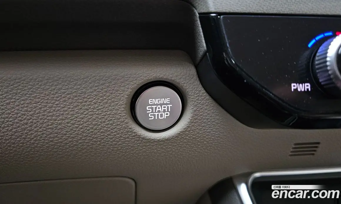 Kia Carnival 2026 1.6 автомат (гидро), фото 32