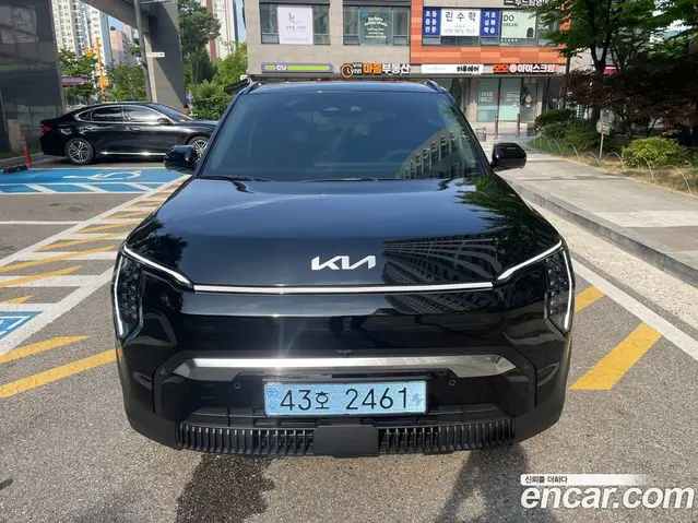 Kia EV3 2026 автомат (гидро), миниатюра 1 Kia EV3 2026 автомат (гидро), миниатюра 1