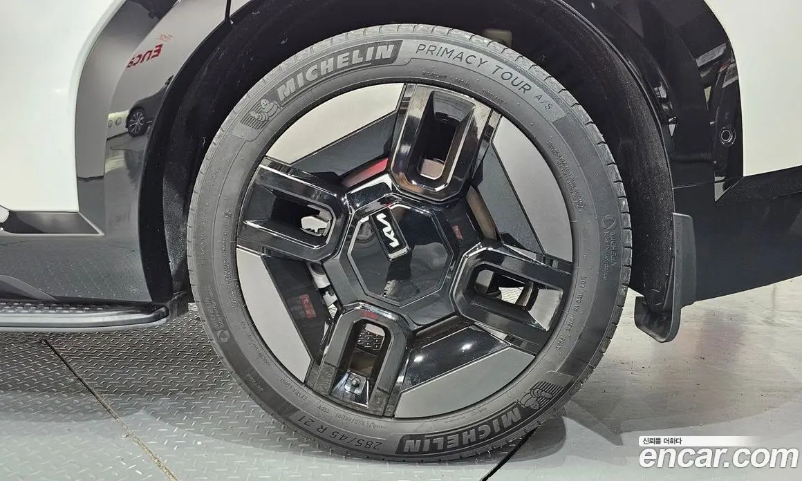 Kia EV9 2023 0.2 автомат (гидро), фото 6 Kia EV9 2023 0.2 автомат (гидро), фото 6