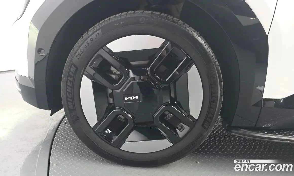 Kia EV9 2023 0.2 автомат (гидро), фото 5 Kia EV9 2023 0.2 автомат (гидро), фото 5