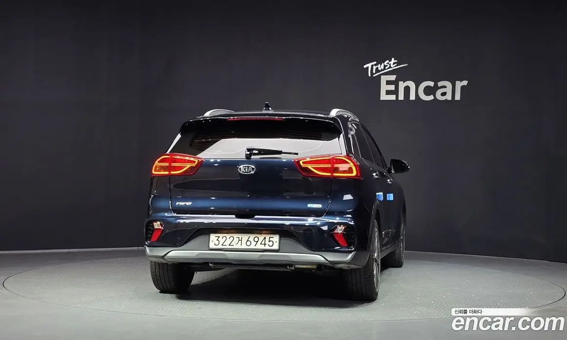 Kia Niro 2021 1.6 автомат (гидро), фото 4
