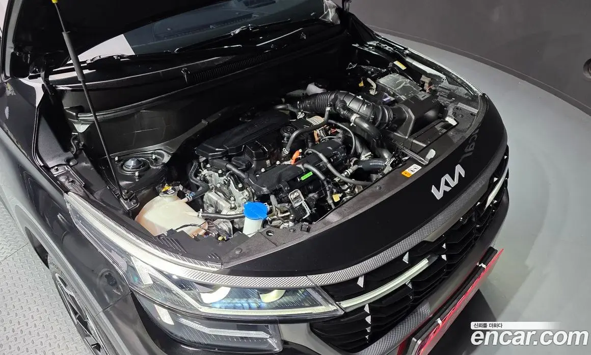 Kia Seltos 2024 1.6 автомат (гидро), фото 6 Kia Seltos 2024 1.6 автомат (гидро), фото 6
