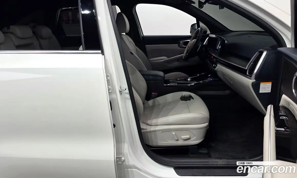 Kia Sorento 2023 1.6 автомат (гидро), фото 16