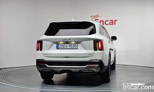 Kia Sorento 2023 1.6 автомат (гидро), миниатюра 4 Kia Sorento 2023 1.6 автомат (гидро), миниатюра 4