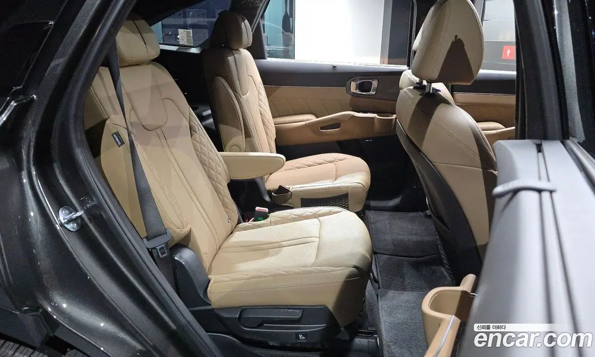 Kia Sorento 2024 1.6 автомат (гидро), фото 17 Kia Sorento 2024 1.6 автомат (гидро), фото 17