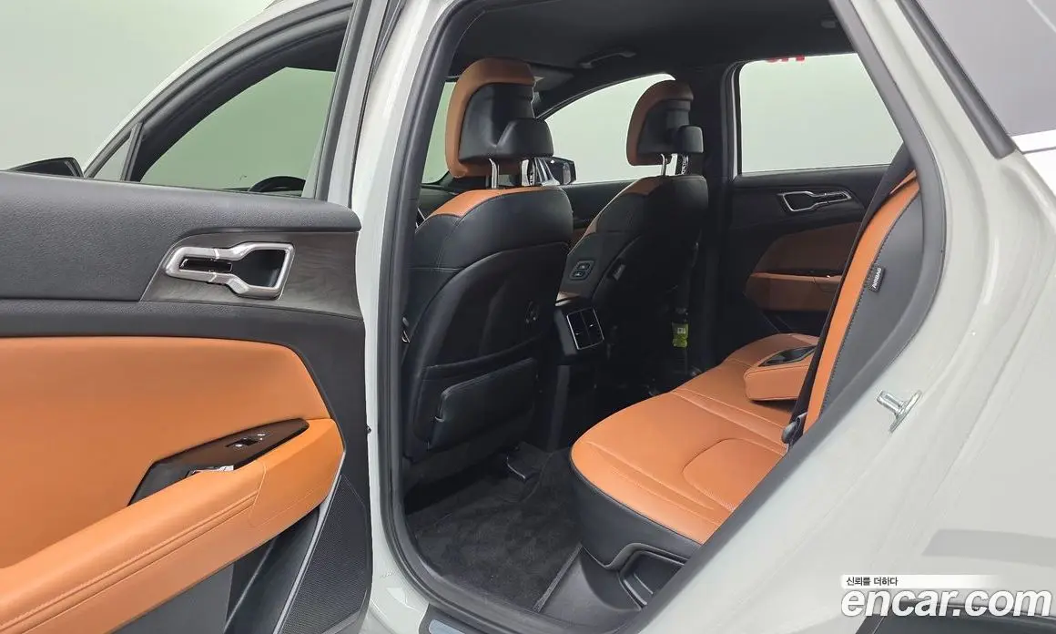 Kia Sportage 2023 2.0 автомат (гидро), фото 23 Kia Sportage 2023 2.0 автомат (гидро), фото 23