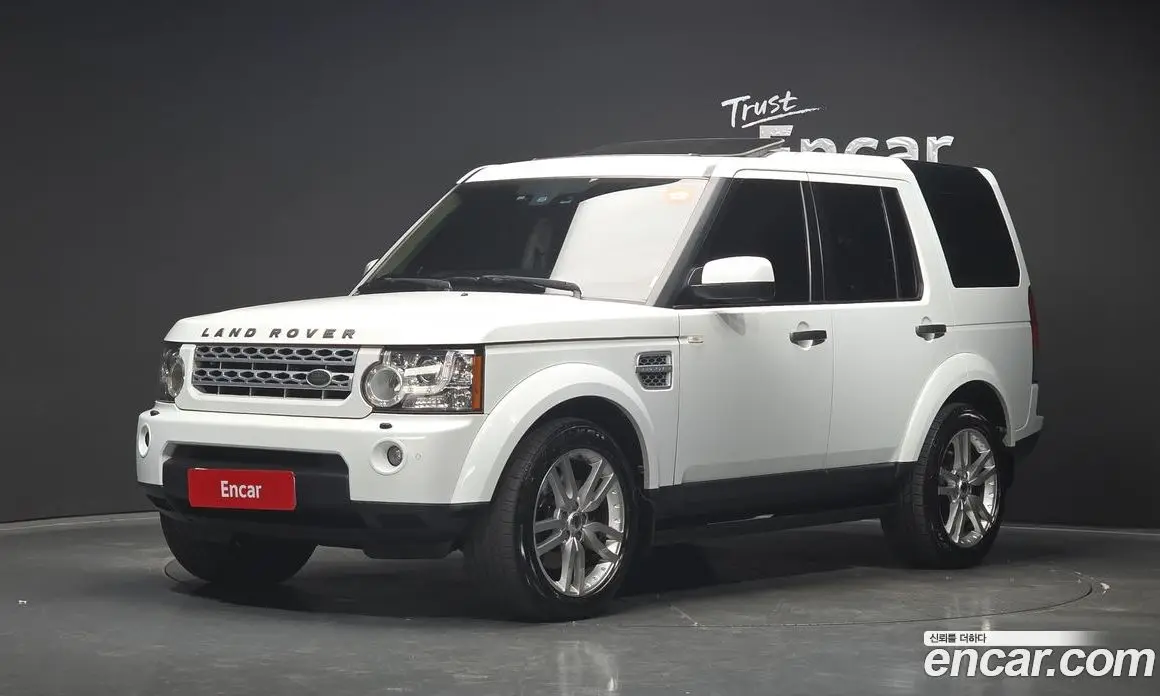 Land Rover Discovery 2013 3.0 автомат (гидро), фото 1 Land Rover Discovery 2013 3.0 автомат (гидро), фото 1