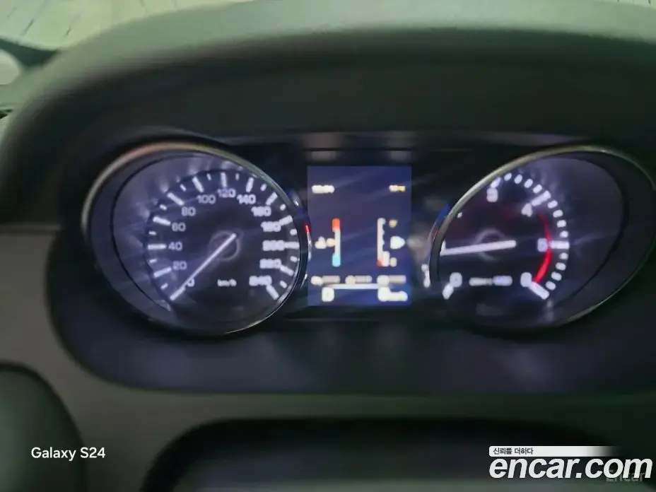 Land Rover Discovery Sport 2015 2.0 автомат (гидро), фото 16 Land Rover Discovery Sport 2015 2.0 автомат (гидро), фото 16