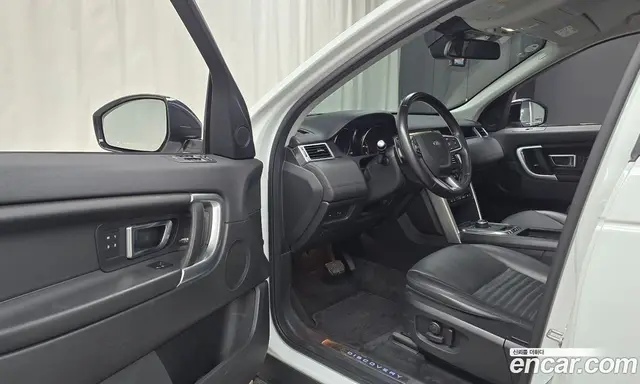 Land Rover Discovery Sport 2018 2.0 автомат (гидро), миниатюра 12