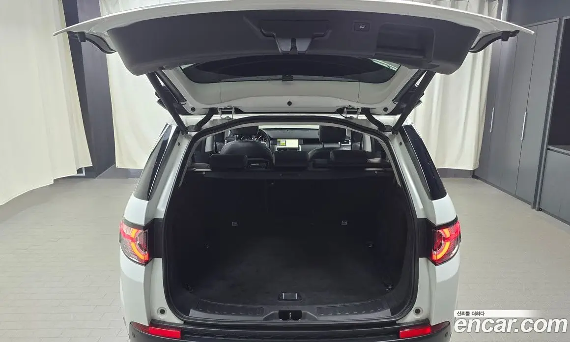 Land Rover Discovery Sport 2018 2.0 автомат (гидро), фото 26 Land Rover Discovery Sport 2018 2.0 автомат (гидро), фото 26