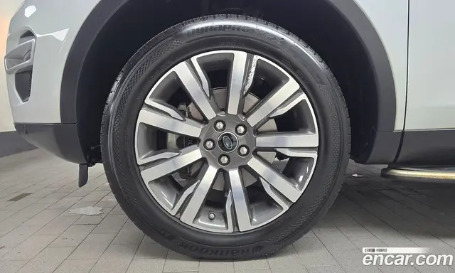 Land Rover Discovery Sport 2018 2.0 автомат (гидро), миниатюра 4 Land Rover Discovery Sport 2018 2.0 автомат (гидро), миниатюра 4