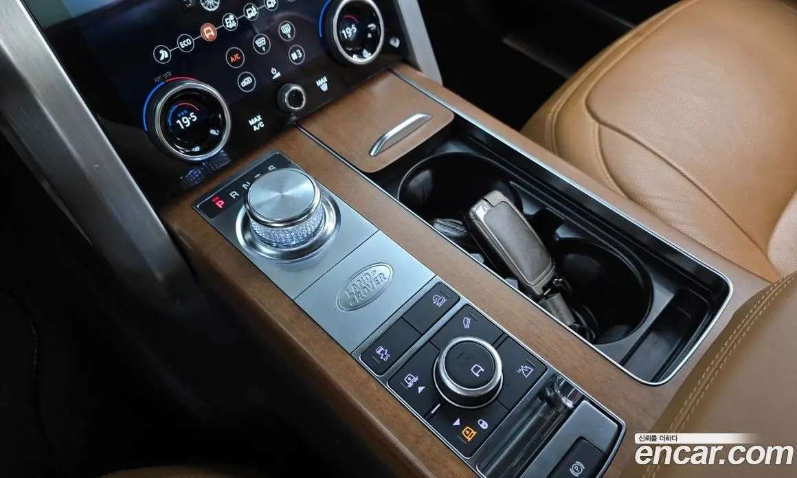 Land Rover Range Rover 2019 5.0 автомат (гидро), фото 12 Land Rover Range Rover 2019 5.0 автомат (гидро), фото 12