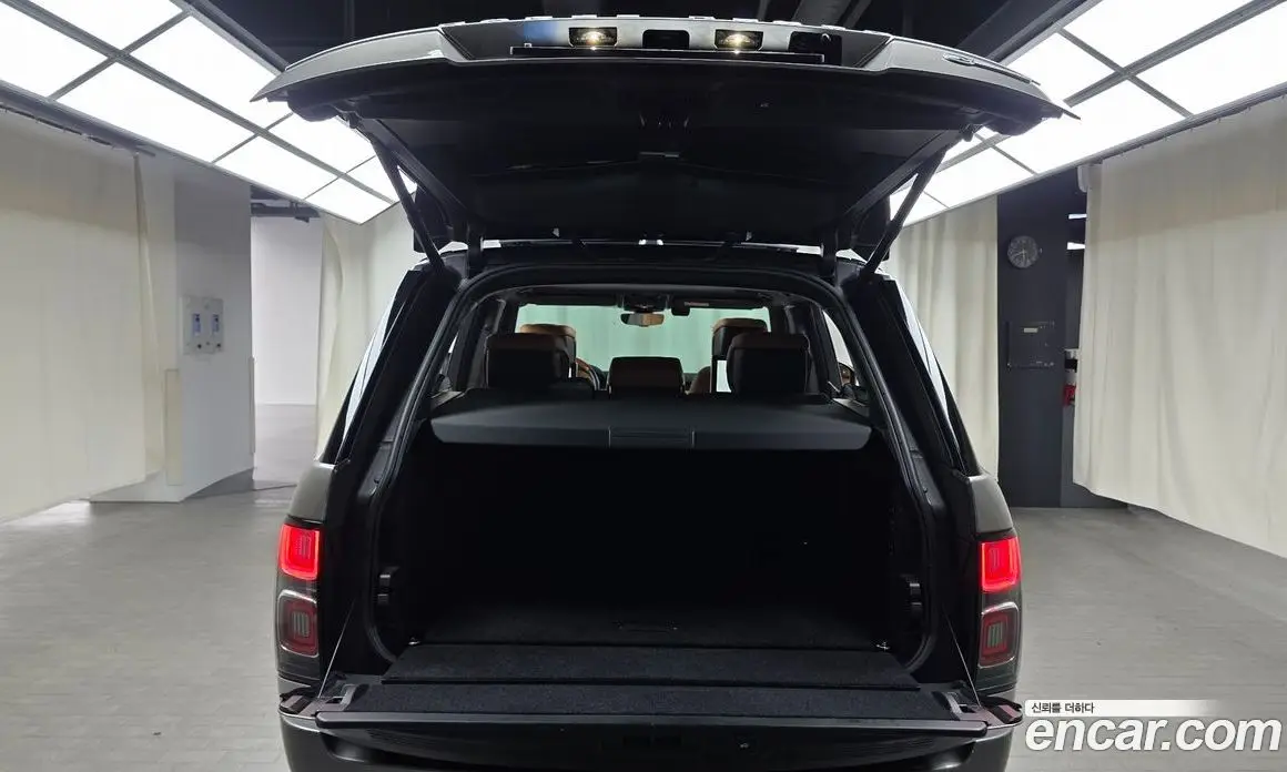 Land Rover Range Rover 2021 5.0 автомат (гидро), фото 23 Land Rover Range Rover 2021 5.0 автомат (гидро), фото 23