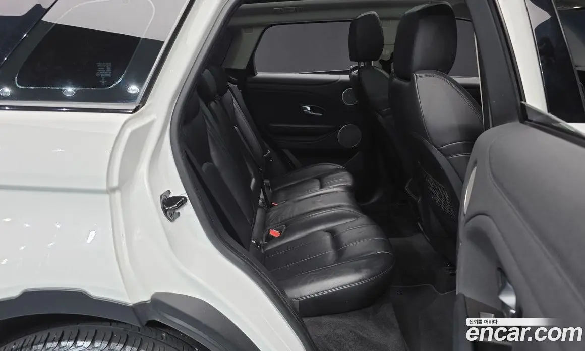 Land Rover Range Rover Evoque 2015 2.0 автомат (гидро), фото 11 Land Rover Range Rover Evoque 2015 2.0 автомат (гидро), фото 11