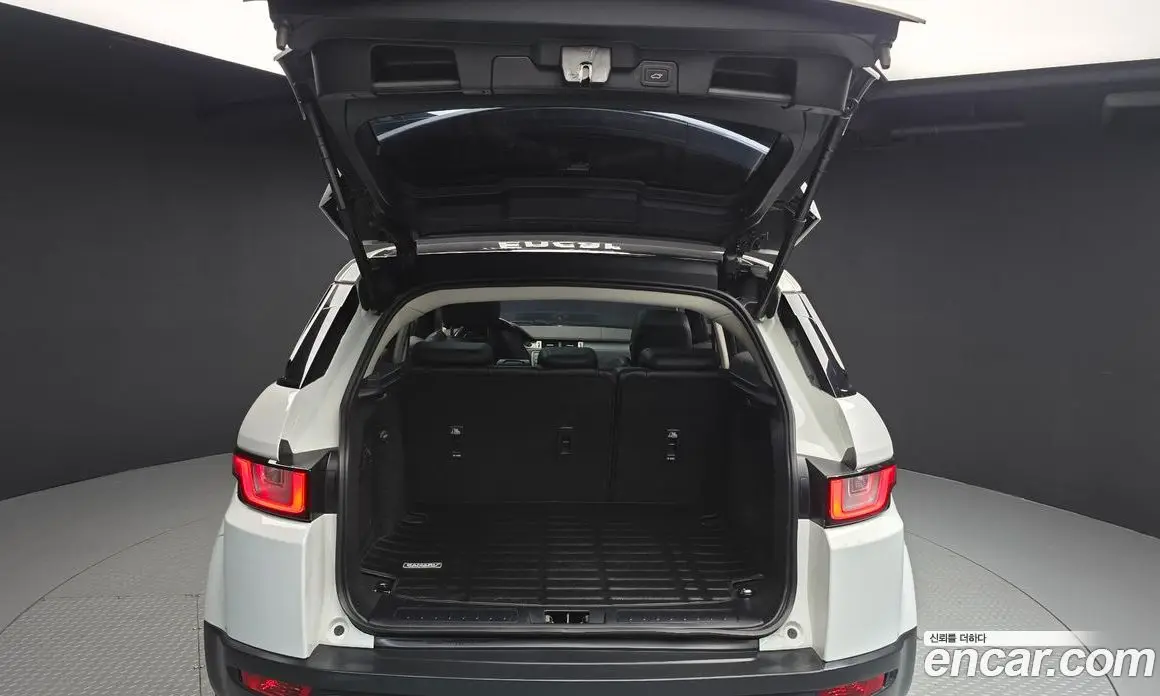 Land Rover Range Rover Evoque 2015 2.0 автомат (гидро), фото 20 Land Rover Range Rover Evoque 2015 2.0 автомат (гидро), фото 20