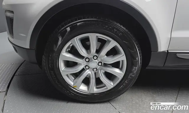 Land Rover Range Rover Evoque 2015 2.0 автомат (гидро), миниатюра 5 Land Rover Range Rover Evoque 2015 2.0 автомат (гидро), миниатюра 5