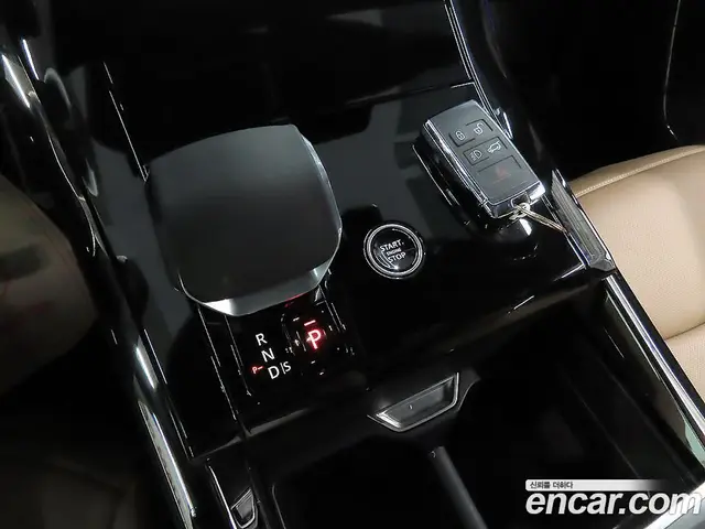 Land Rover Range Rover Sport 2025 3.0 автомат (гидро), миниатюра 9 Land Rover Range Rover Sport 2025 3.0 автомат (гидро), миниатюра 9