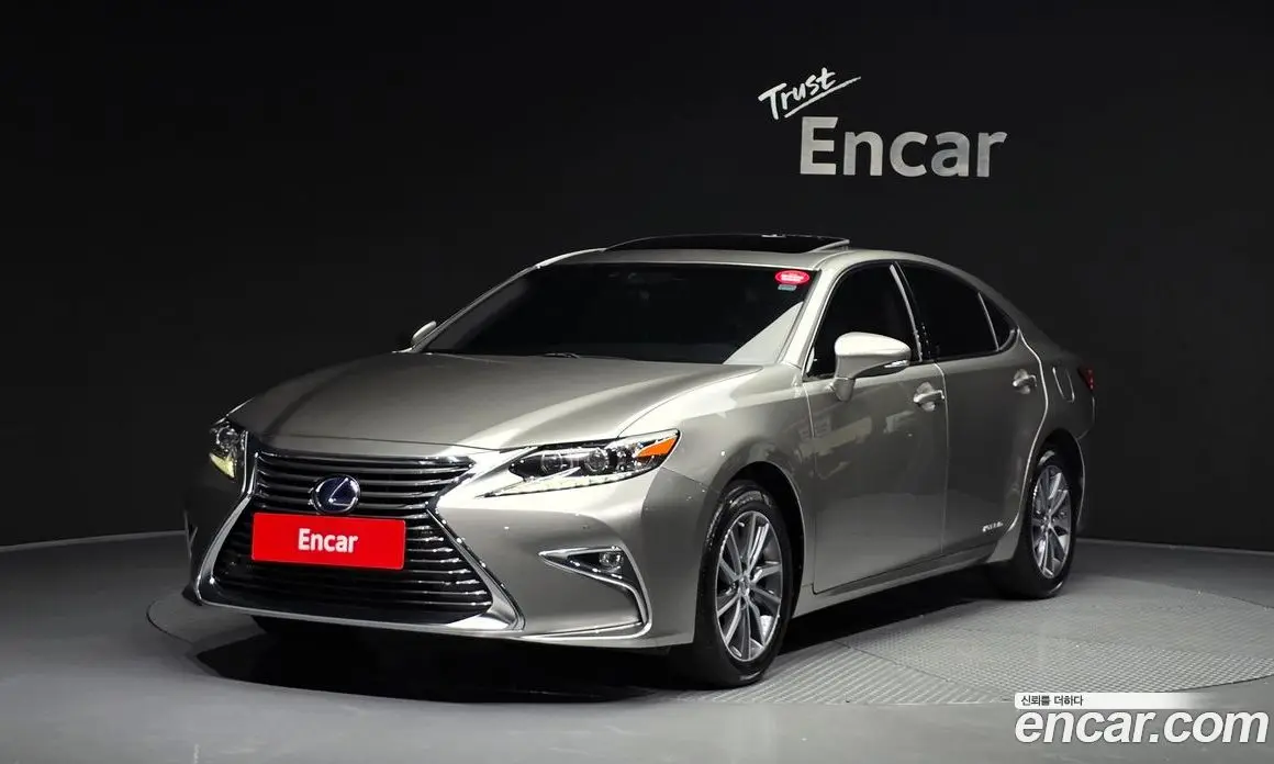 Lexus ES 2017 2.5 автомат (гидро), фото 1 Lexus ES 2017 2.5 автомат (гидро), фото 1