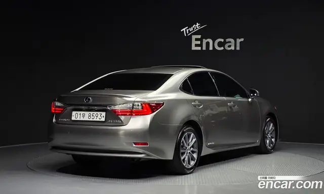 Lexus ES 2017 2.5 автомат (гидро), миниатюра 2 Lexus ES 2017 2.5 автомат (гидро), миниатюра 2