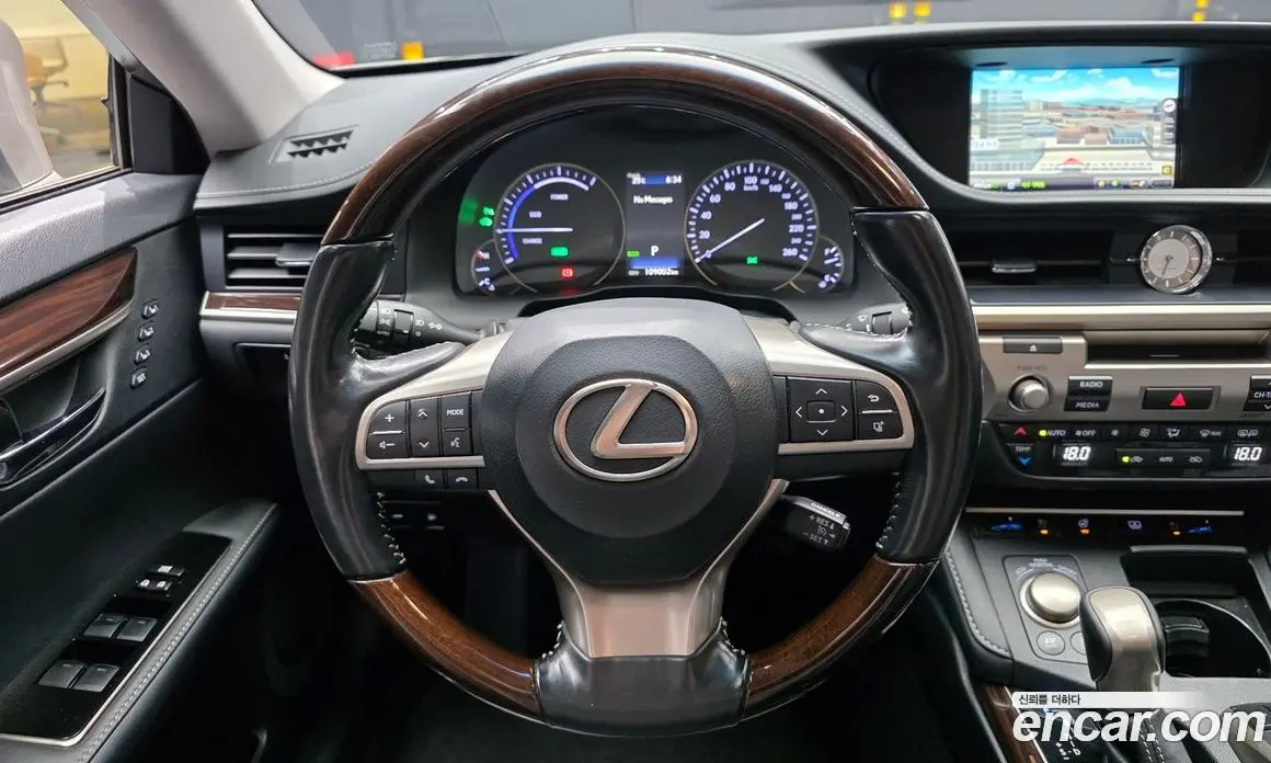 Lexus ES 2017 2.5 автомат (гидро), фото 19 Lexus ES 2017 2.5 автомат (гидро), фото 19