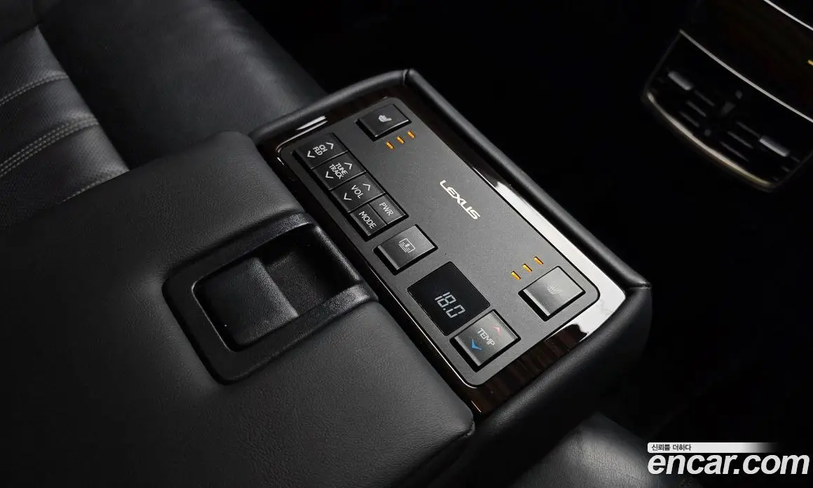 Lexus ES 2017 2.5 автомат (гидро), фото 23 Lexus ES 2017 2.5 автомат (гидро), фото 23