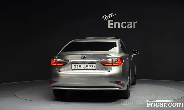 Lexus ES 2017 2.5 автомат (гидро), миниатюра 4 Lexus ES 2017 2.5 автомат (гидро), миниатюра 4