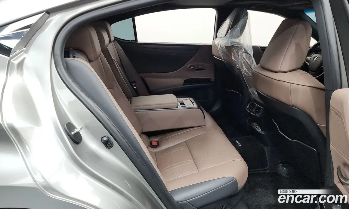 Lexus ES 2022 2.5 автомат (гидро), фото 17 Lexus ES 2022 2.5 автомат (гидро), фото 17