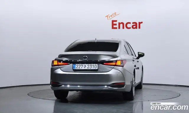 Lexus ES 2022 2.5 автомат (гидро), миниатюра 4 Lexus ES 2022 2.5 автомат (гидро), миниатюра 4