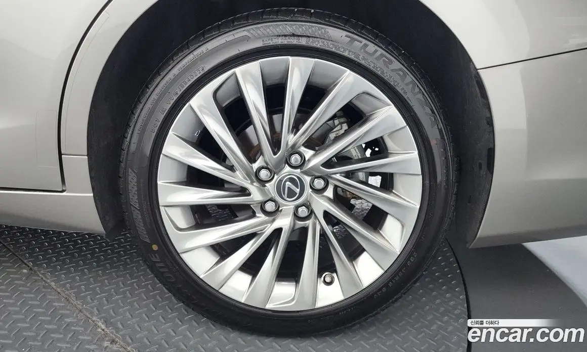 Lexus ES 2022 2.5 автомат (гидро), фото 7 Lexus ES 2022 2.5 автомат (гидро), фото 7