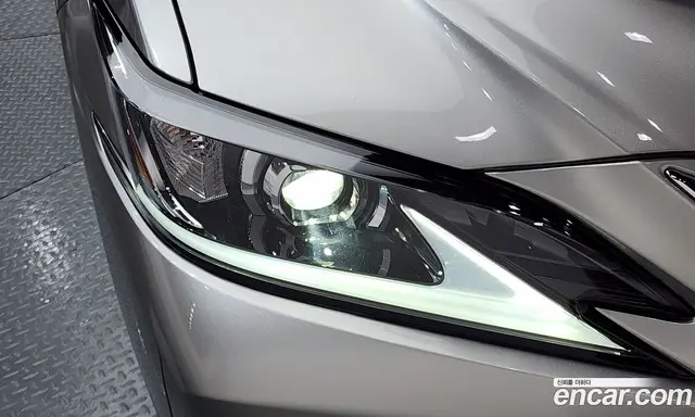 Lexus ES 2022 2.5 автомат (гидро), миниатюра 8 Lexus ES 2022 2.5 автомат (гидро), миниатюра 8