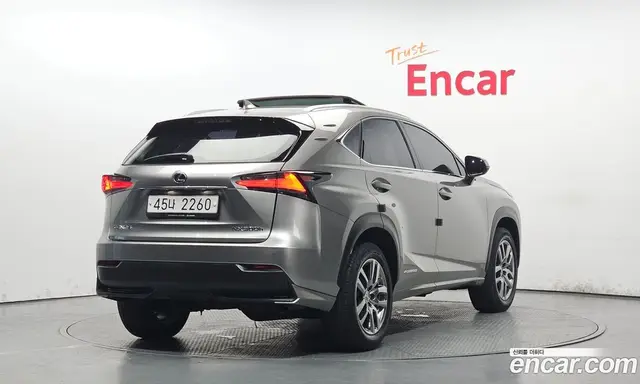 Lexus NX 2017 2.5 автомат (гидро), миниатюра 2 Lexus NX 2017 2.5 автомат (гидро), миниатюра 2