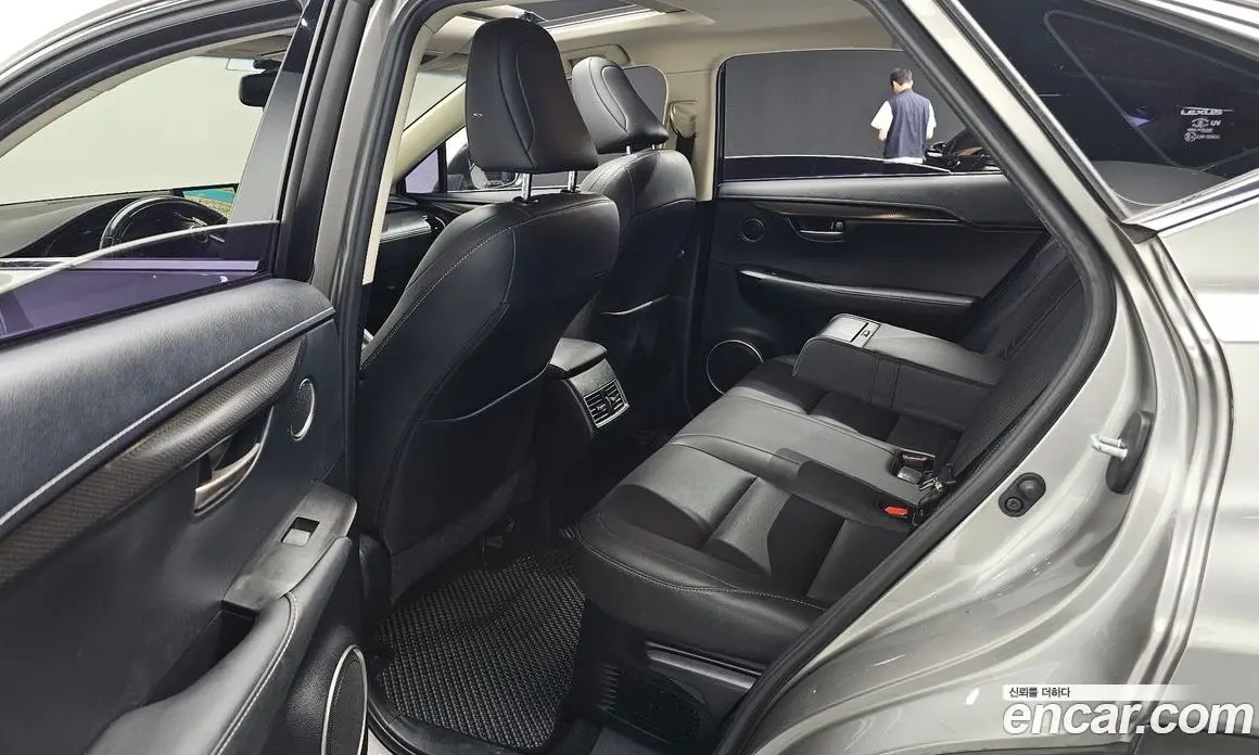 Lexus NX 2017 2.5 автомат (гидро), фото 18 Lexus NX 2017 2.5 автомат (гидро), фото 18