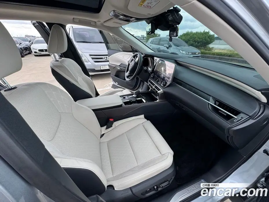 Lexus RX 2025 2.5 автомат (гидро), фото 10