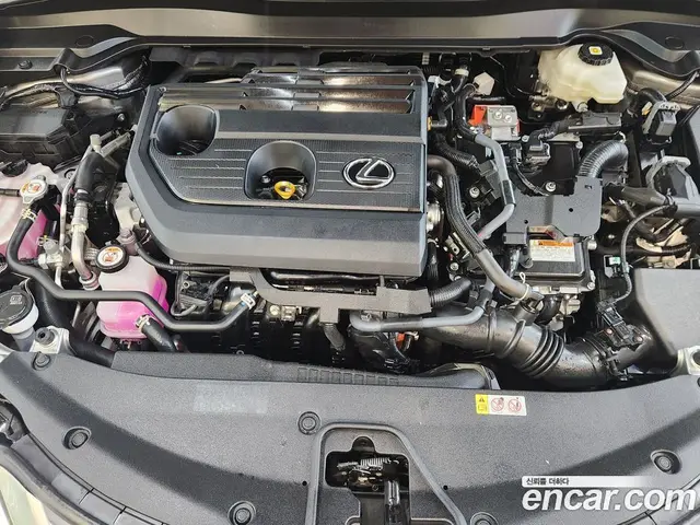 Lexus UX 2024 2.0 автомат (вариатор), миниатюра 6 Lexus UX 2024 2.0 автомат (вариатор), миниатюра 6