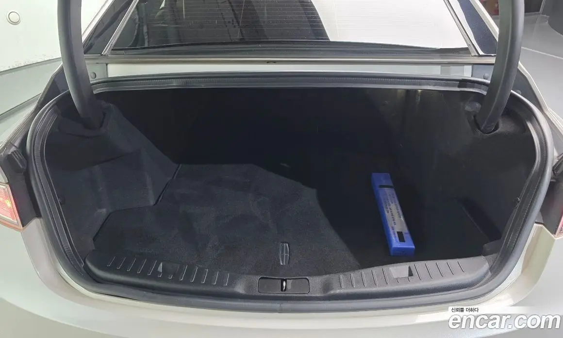 Lincoln MKZ 2016 2.0 автомат (гидро), фото 20 Lincoln MKZ 2016 2.0 автомат (гидро), фото 20