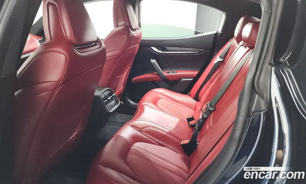 Maserati Ghibli 2020 3.0 автомат (гидро), фото 20 Maserati Ghibli 2020 3.0 автомат (гидро), фото 20