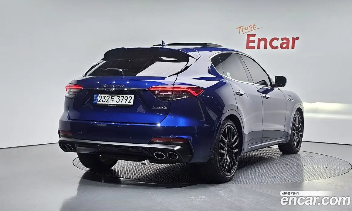 Maserati Levante 2022 3.0 автомат (гидро), фото 2 Maserati Levante 2022 3.0 автомат (гидро), фото 2