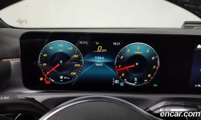 Mercedes-Benz A-Class 2021 2.0 автомат (гидро), миниатюра 8 Mercedes-Benz A-Class 2021 2.0 автомат (гидро), миниатюра 8