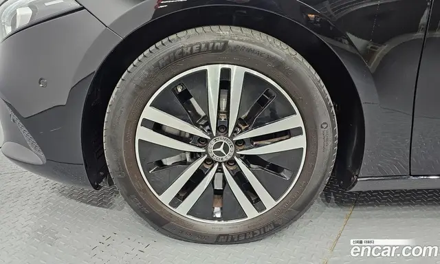 Mercedes-Benz A-Class 2022 2.0 автомат (гидро), миниатюра 5 Mercedes-Benz A-Class 2022 2.0 автомат (гидро), миниатюра 5