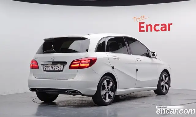 Mercedes-Benz B-Class 2018 2.0 автомат (гидро), миниатюра 2 Mercedes-Benz B-Class 2018 2.0 автомат (гидро), миниатюра 2
