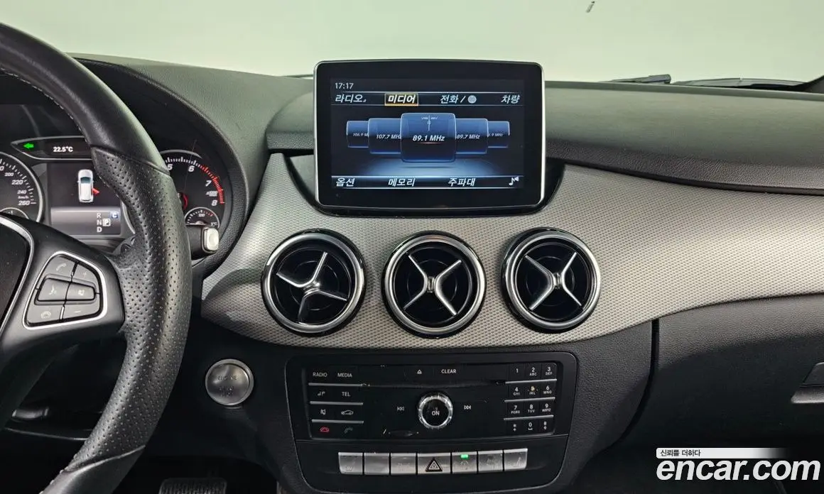 Mercedes-Benz B-Class 2018 2.0 автомат (гидро), фото 14 Mercedes-Benz B-Class 2018 2.0 автомат (гидро), фото 14