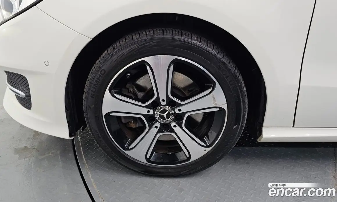Mercedes-Benz B-Class 2018 2.0 автомат (гидро), фото 5 Mercedes-Benz B-Class 2018 2.0 автомат (гидро), фото 5