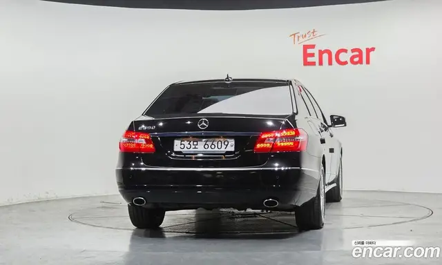Mercedes-Benz E-Class 2011 3.5 автомат (гидро), миниатюра 4 Mercedes-Benz E-Class 2011 3.5 автомат (гидро), миниатюра 4