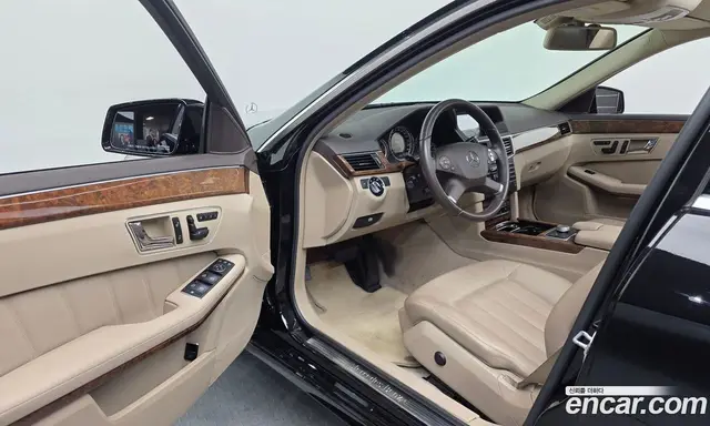 Mercedes-Benz E-Class 2011 3.5 автомат (гидро), миниатюра 10 Mercedes-Benz E-Class 2011 3.5 автомат (гидро), миниатюра 10
