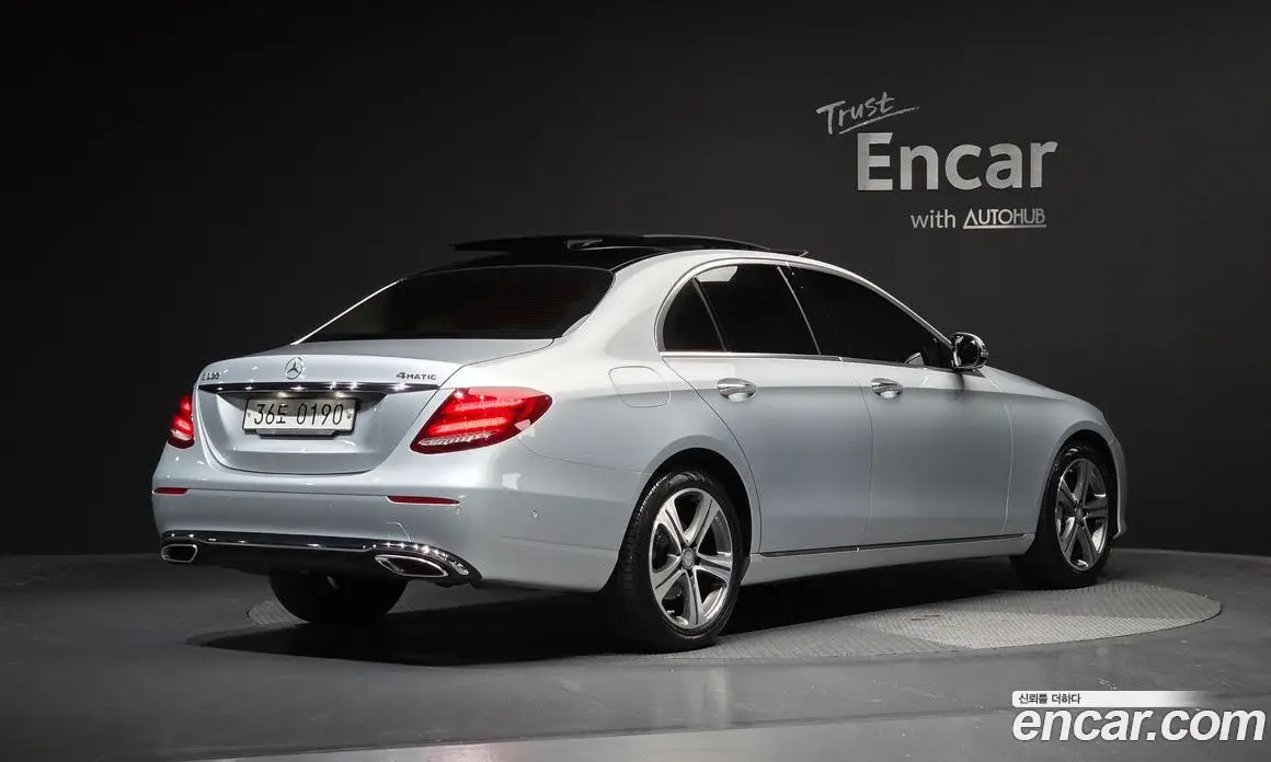 Mercedes-Benz E-Class 2016 2.0 автомат (гидро), фото 1 Mercedes-Benz E-Class 2016 2.0 автомат (гидро), фото 1