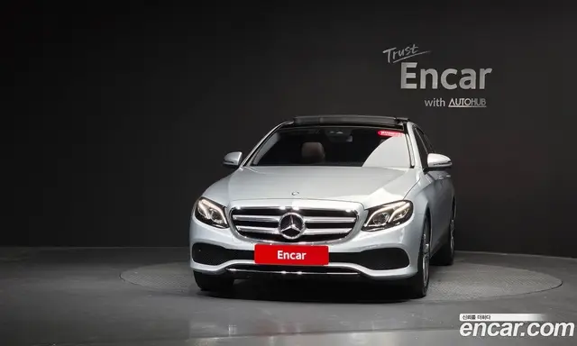 Mercedes-Benz E-Class 2016 2.0 автомат (гидро), миниатюра 2 Mercedes-Benz E-Class 2016 2.0 автомат (гидро), миниатюра 2