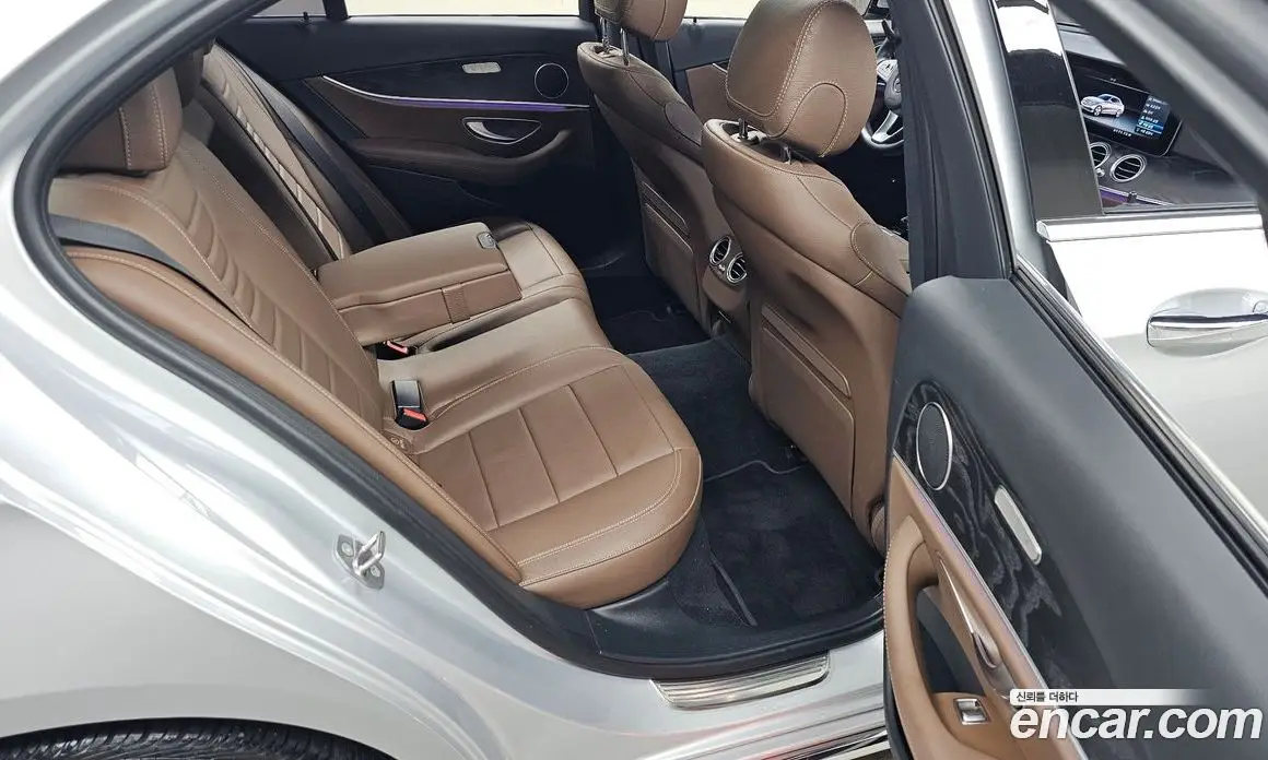 Mercedes-Benz E-Class 2016 2.0 автомат (гидро), фото 24 Mercedes-Benz E-Class 2016 2.0 автомат (гидро), фото 24