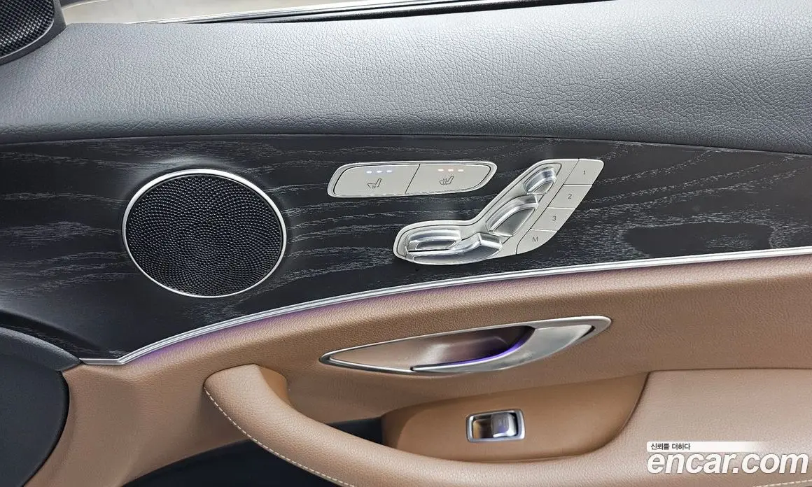 Mercedes-Benz E-Class 2016 2.0 автомат (гидро), фото 25 Mercedes-Benz E-Class 2016 2.0 автомат (гидро), фото 25