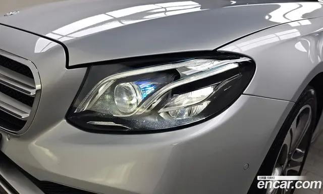 Mercedes-Benz E-Class 2016 2.0 автомат (гидро), миниатюра 7 Mercedes-Benz E-Class 2016 2.0 автомат (гидро), миниатюра 7