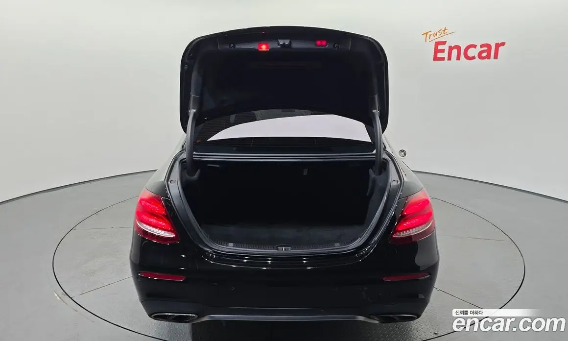 Mercedes-Benz E-Class 2017 3.0 автомат (гидро), фото 31